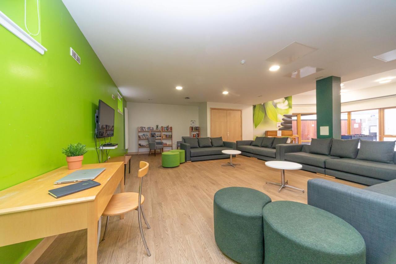 Joivy Affordable 3,4,5 And 12 Bed Private Flats Next To Royal Mile (Adults Only) Edimburgo Exterior foto