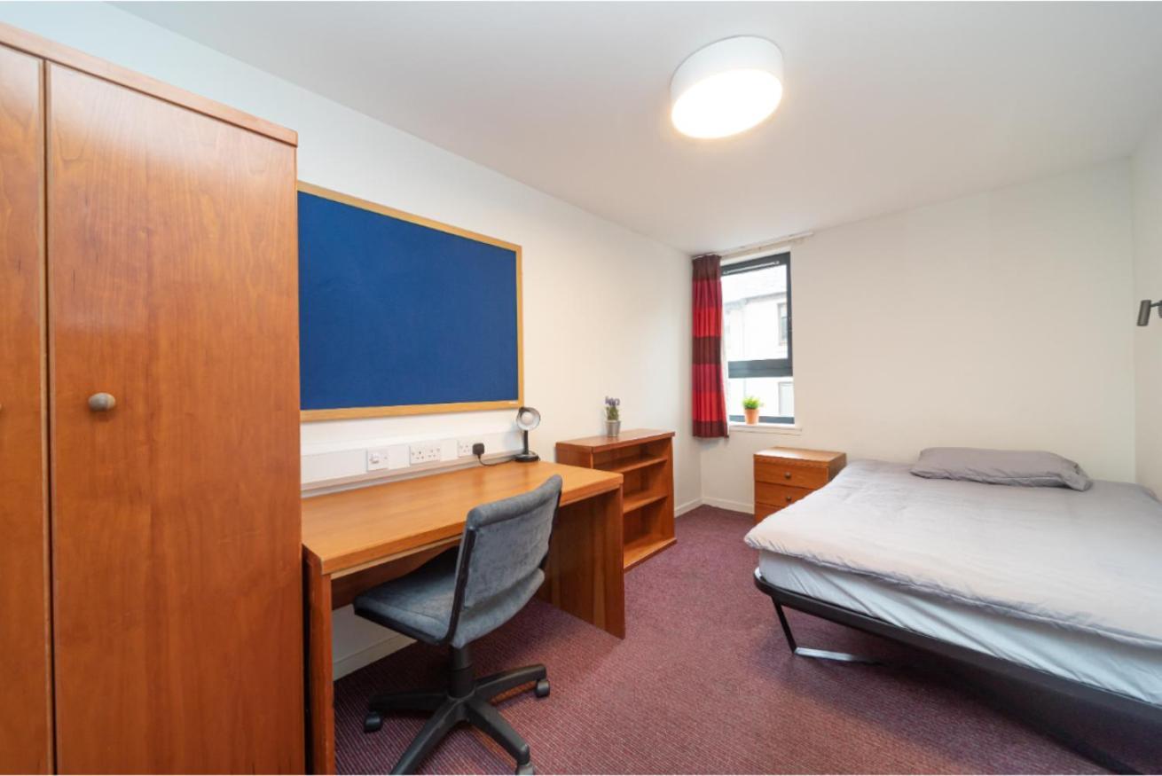 Joivy Affordable 3,4,5 And 12 Bed Private Flats Next To Royal Mile (Adults Only) Edimburgo Exterior foto