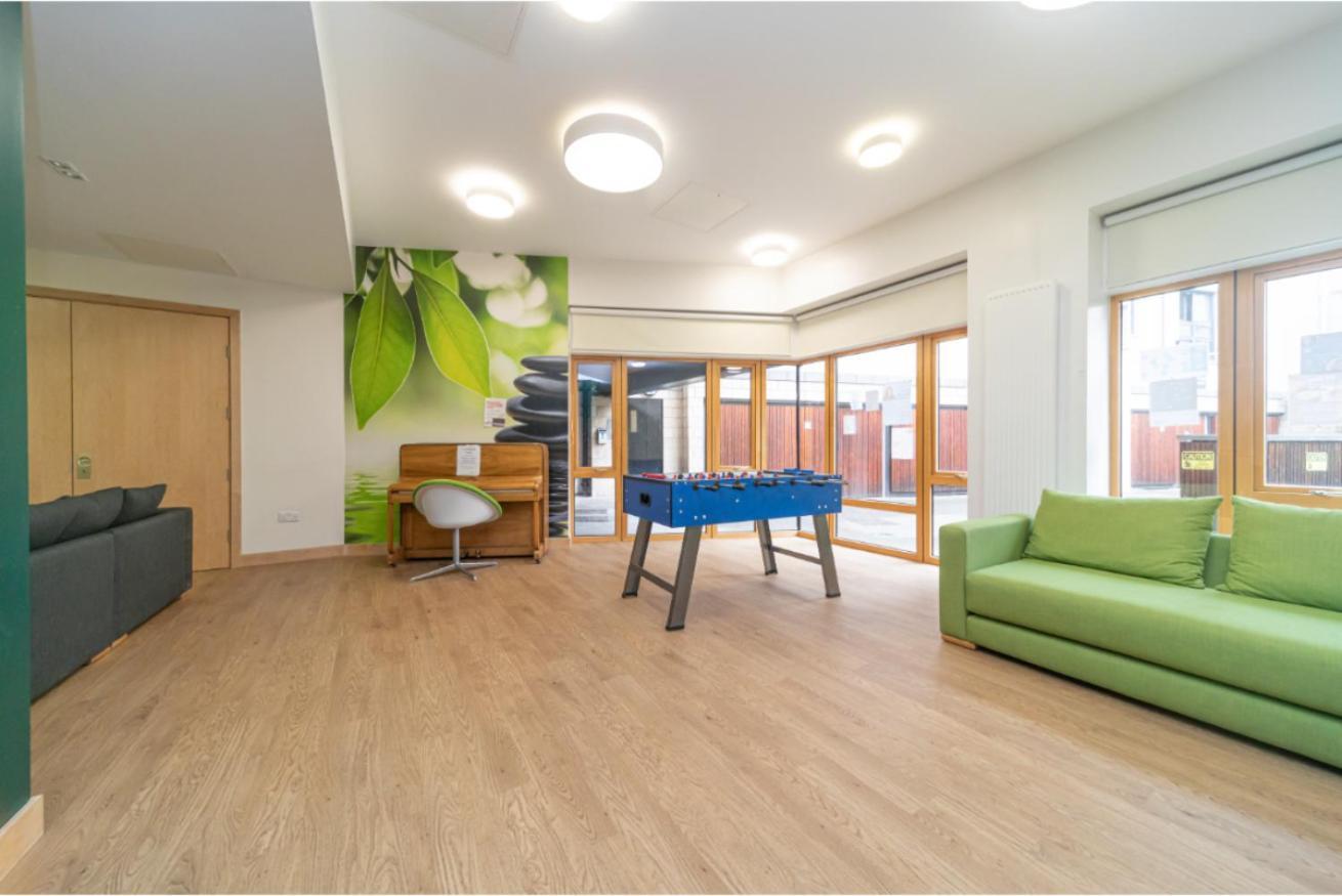 Joivy Affordable 3,4,5 And 12 Bed Private Flats Next To Royal Mile (Adults Only) Edimburgo Exterior foto