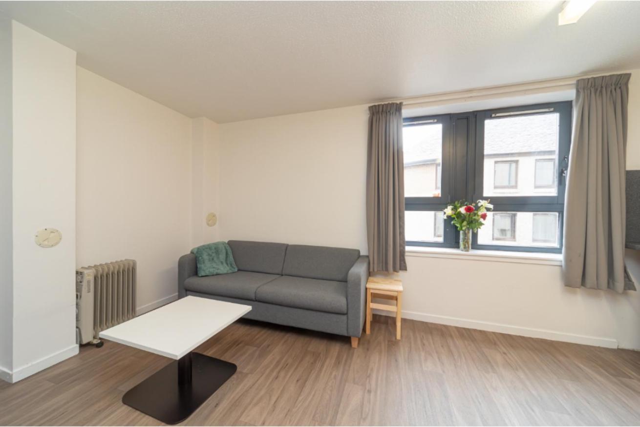 Joivy Affordable 3,4,5 And 12 Bed Private Flats Next To Royal Mile (Adults Only) Edimburgo Exterior foto