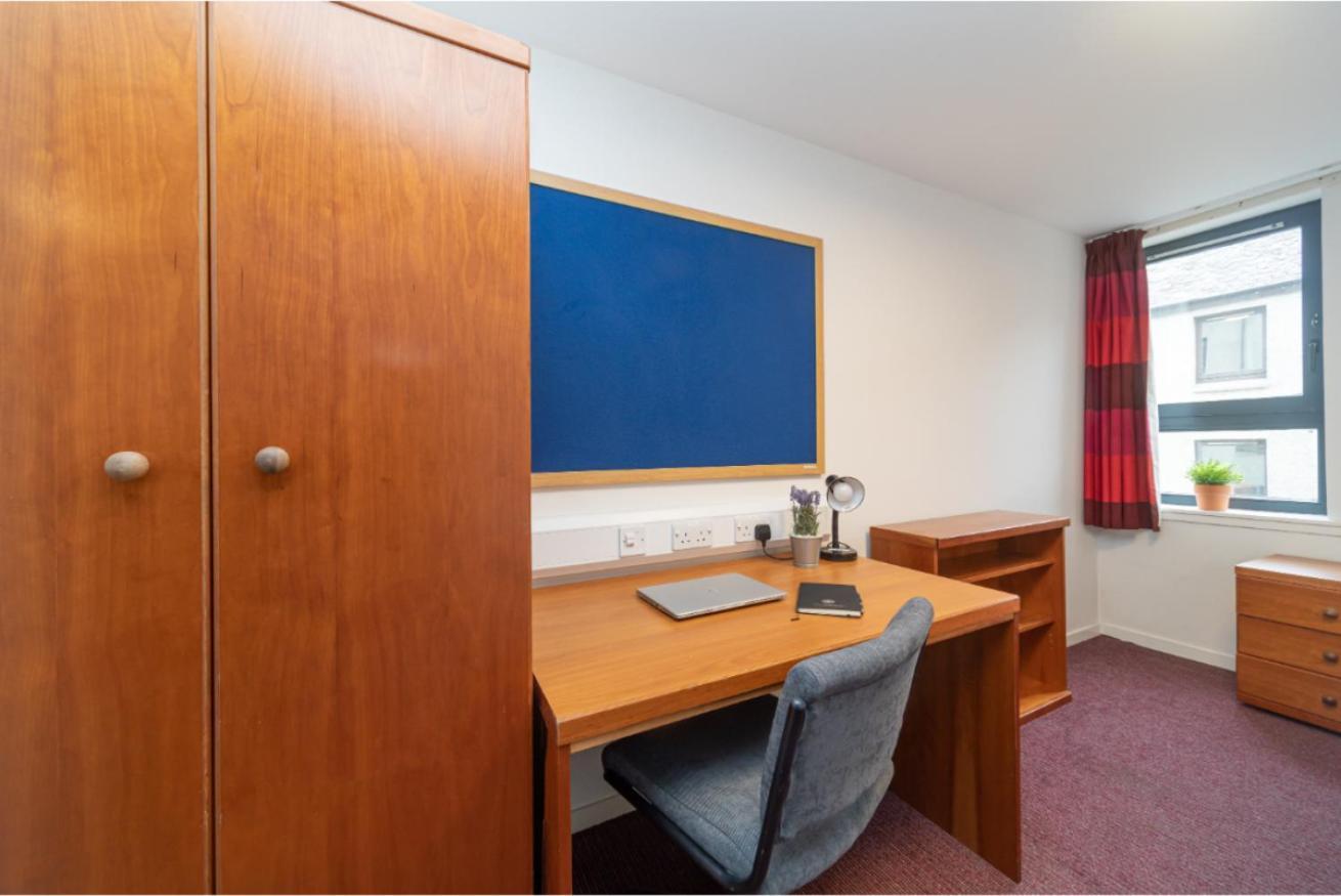 Joivy Affordable 3,4,5 And 12 Bed Private Flats Next To Royal Mile (Adults Only) Edimburgo Exterior foto